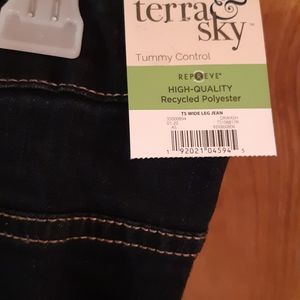 Terra & Sky Denim Capri Jeans